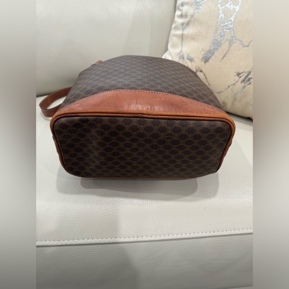 Celine bucket bag and wallet set.. - Picture 3 of 10